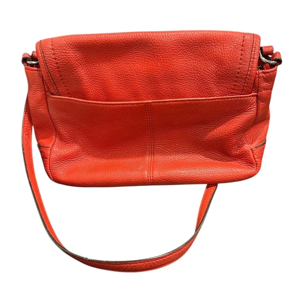 Vintage Coach Vibrant Red Leather Crossbody Bag - Picture 3 of 12
